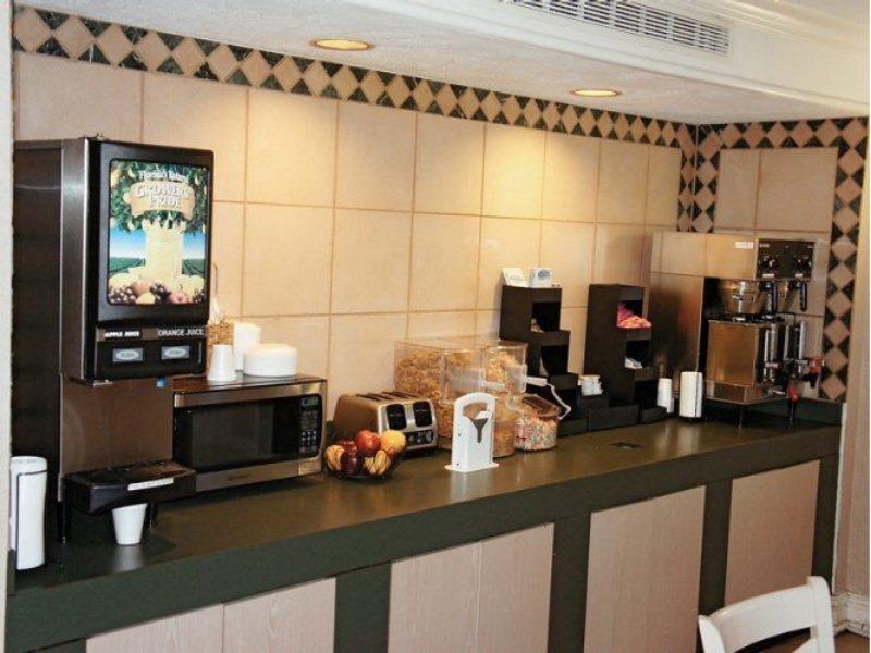 拉魁恩塔查尔斯特昂北酒店 北查尔斯顿 外观 照片